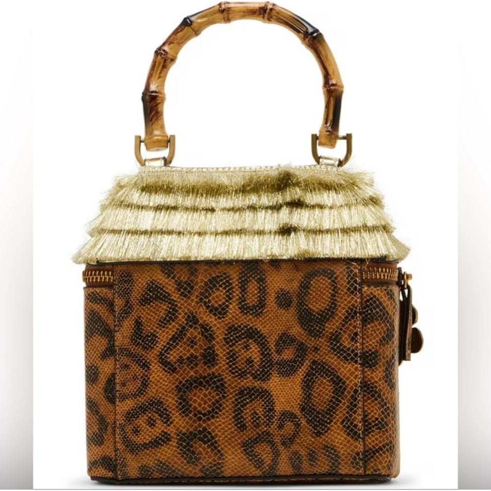 🛖 NWT Betsey Johnson, the Tiki Chic Bar
Satchel purse . In original plastic. - Picture 3 of 7